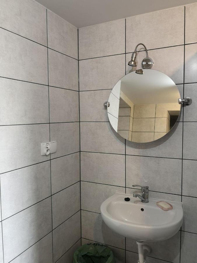 Pokoj Przy Jeziorze Daire Wizajny Dış mekan fotoğraf